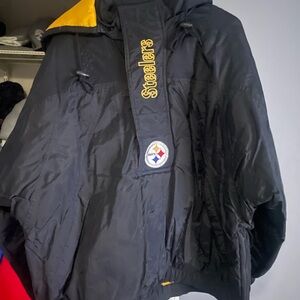 Vintage 90s Pittsburg Steelers 
Black and Yellow Starter Jacket 
Size L